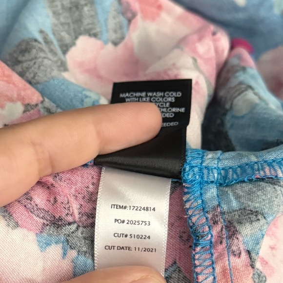 Torrid Challis Tie-Front Romper - Picture 10 of 11